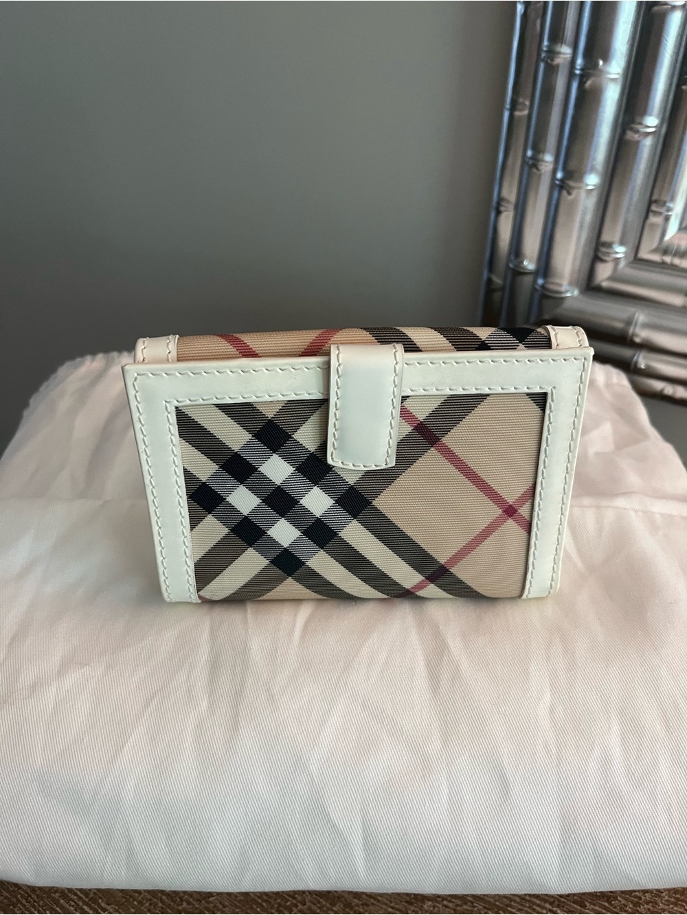 Authentic Burberry Classic Check Small Wallet in Beige and White - Picture 2 of 3